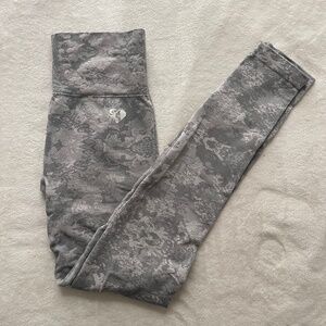 Women’s Best Grey Camo Seamless High Waisted Leggings (S)